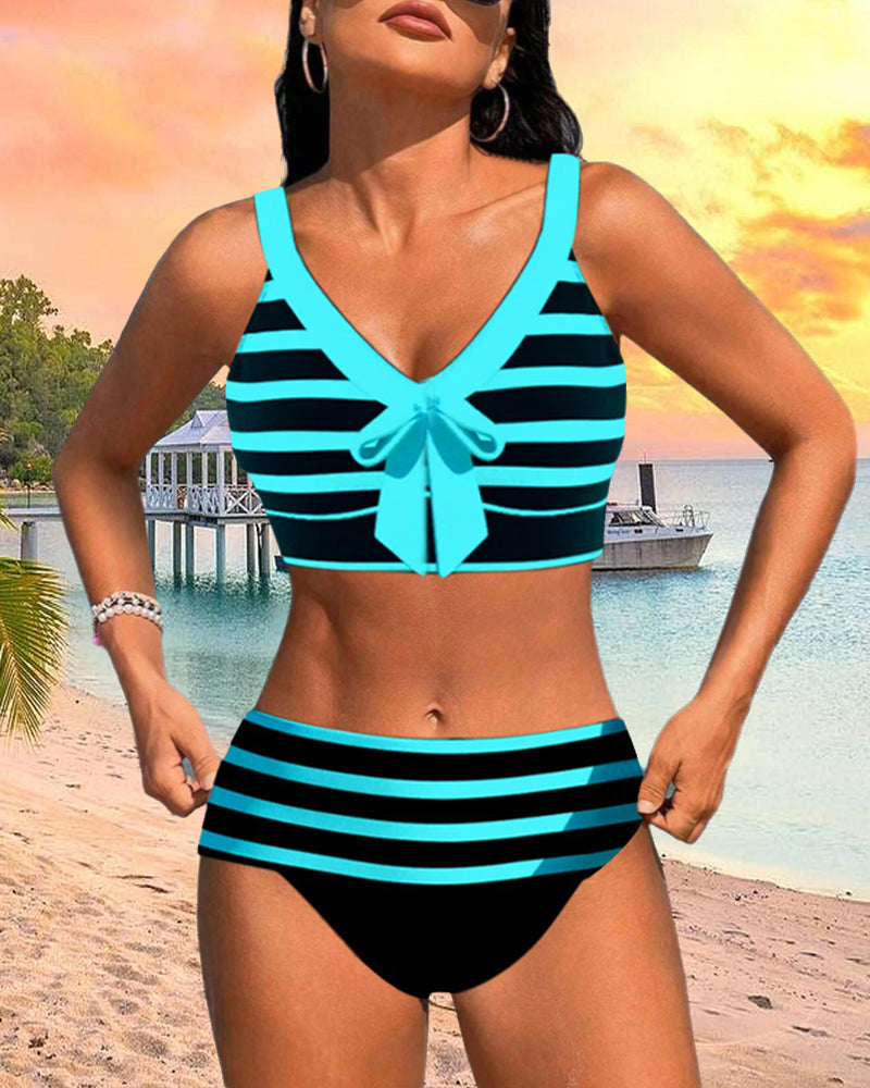 Bikini s visokim strukom i prugama